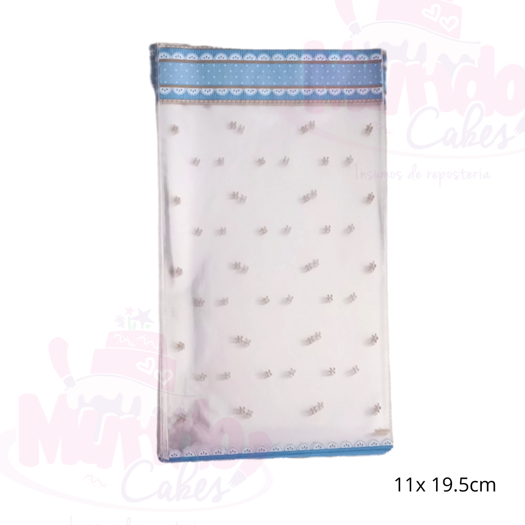 10 bolsas celofan celeste con florcitas